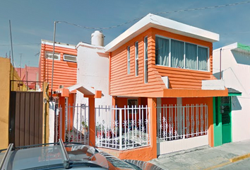 Casa en  Avenida San Ignacio, Jardines De San Manuel, Puebla, 72570, Mex