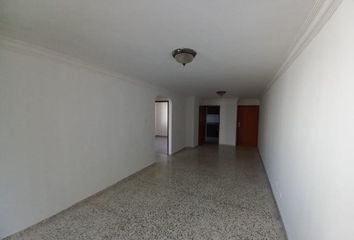 Apartamento en  American Golf Hotel, Barranquilla, Atlántico, Col