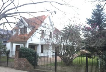 Casa en  Manuel B Gonnet, Partido De La Plata