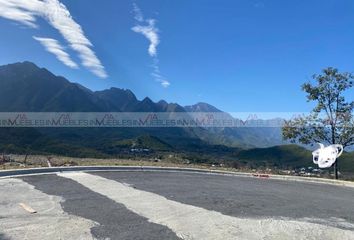 Lote de Terreno en  Calle Abasolo 108-111, Melchor Ocampo, Santiago, Nuevo León, 67320, Mex