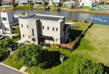 Casa en  Belén De Escobar, Partido De Escobar