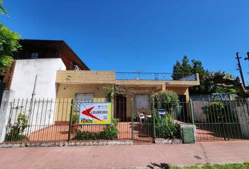 Casa en  Burzaco, Partido De Almirante Brown