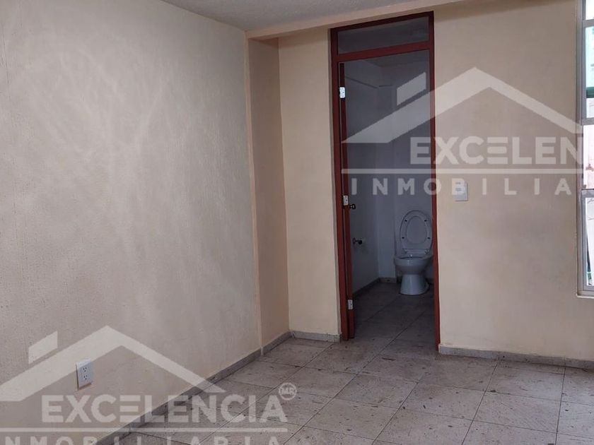 renta Casa en Hacienda La Trinidad, Morelia, Michoacán (EB-NI5023r)-  