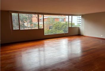 Apartment for rent in Los Rosales Norte, Bogotá