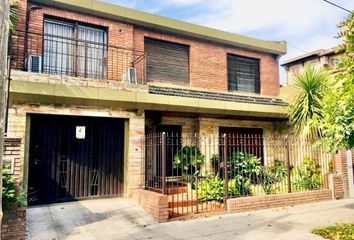 Casa en  Castelar, Partido De Morón