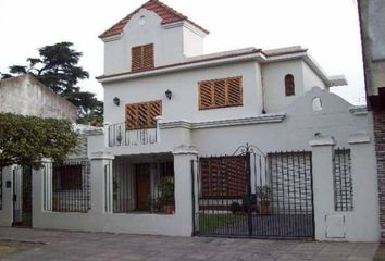 Casa en  Villa Luzuriaga, La Matanza