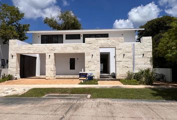 Casa en  Yucatán Country Club, Mérida, Yucatán