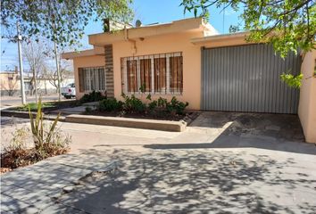 Casa en  Rivadavia, Mendoza