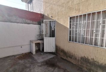 Casa en fraccionamiento en  Avenida Cointzio 245-245, Ampliación San Isidro Itzícuaro, Morelia, Michoacán De Ocampo, 58337, Mex