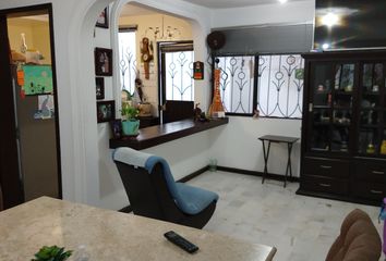 Casa en  Avenida Begonias, Fraccionamiento Geo Plazas, Querétaro, 76116, Mex