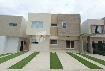 Casa en condominio en  Pórticos De San Antonio, Tijuana