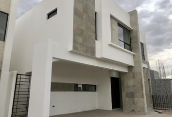 Casa en fraccionamiento en  Los Viñedos, Torreón