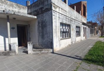 Casa en  Remedios De Escalada, Partido De Lanús