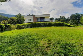 Lote de Terreno en  3vcv+x6 Floridablanca, Santander, Colombia