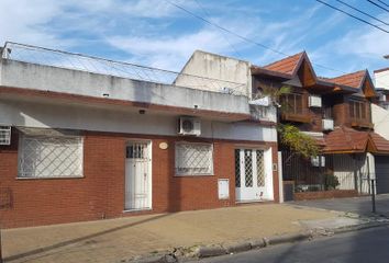 Casa en  Calle Sargento Palma 1202-1300, Caseros, Tres De Febrero, B1682, Provincia De Buenos Aires, Arg