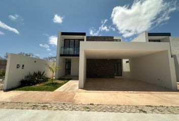 Casa en  Pueblo Cholul, Mérida, Yucatán