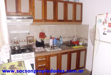 V576 Moron Venta Duplex 3 amb. con cochera Apto credito