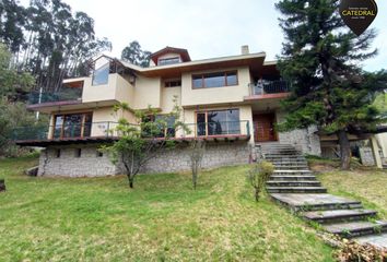 Casa en  3xjv+2f4, Cuenca, Ecuador