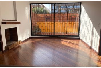 Apartment for rent in Chicó Navarra, Bogotá
