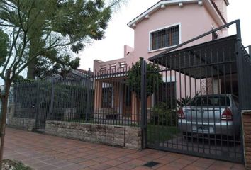 Casa en  Rogelio Martínez, Córdoba Capital