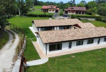 Chalet en  Poo De Llanes, Asturias