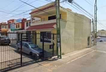 Casa en fraccionamiento en  Privada Cerro De Mintehé 94-94, Exhda Santana Vistas Del Valle, Querétaro, 76116, Mex