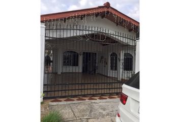 Casa en  Rufina Alfaro, San Miguelito