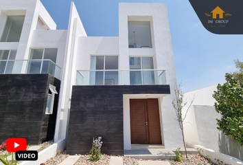 Casa en  Calle Huizache, Zibata, Zona Cactus, El Marqués, Querétaro, 76269, Mex