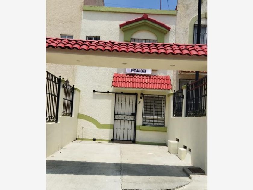 renta Casa en Urbi Villa del Rey, Huehuetoca (MX22-NR8941)