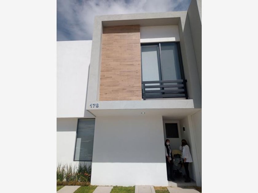 venta Casa en Michoacán, León, León (MX21-LZ9758)