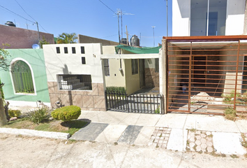 Casa en fraccionamiento en  Calle Portales 91-91, Valles De Nuevo México, Zapopan, Jalisco, 45134, Mex