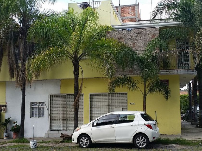 venta Casa en La Capacha, San Pedro Tlaquepaque (pCDGZWQ_SALE)