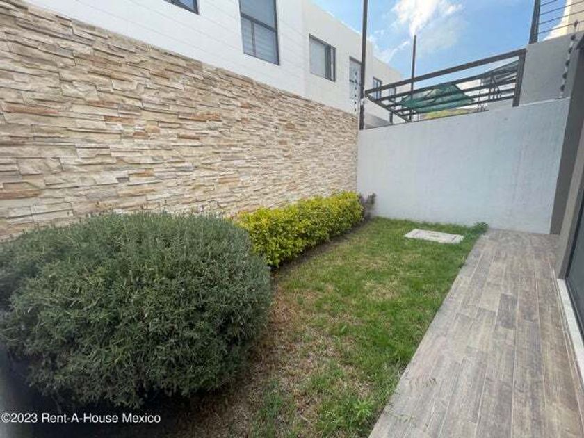 venta Casa en Colonia Residencial El Refugio, Municipio de Querétaro  (32114997-23-5362FP)