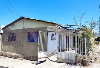 Casa en  Calle J. Inostroza, Copiapó, Atacama, 1530000, Chl