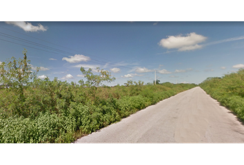 Lote de Terreno en  Muxupip, Yucatán