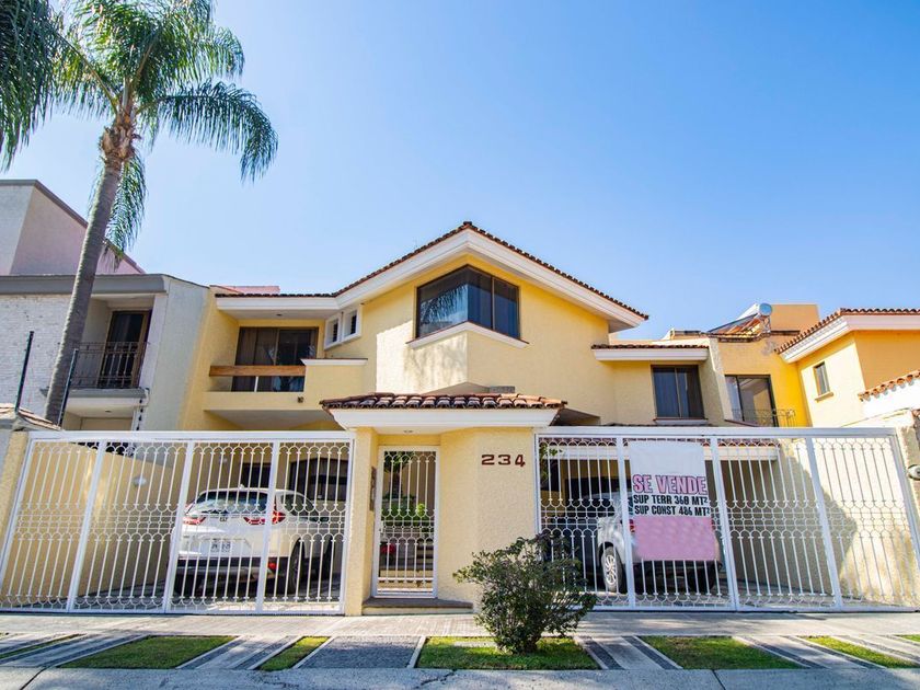 venta Casa en Ciudad Bugambilia, Zapopan, Jalisco (EB-NB0970s)