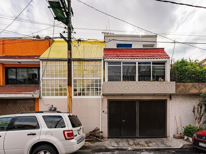 venta Casa en Paseos de Churubusco, Iztapalapa (EB-ML1089s)
