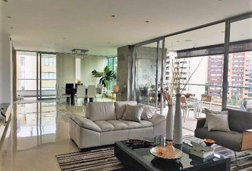 Apartamento en  Poblado, Medellín