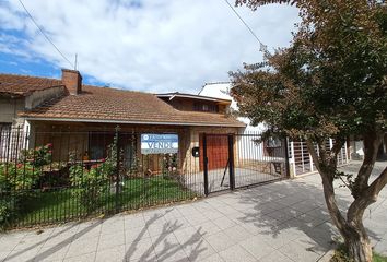 Casa en  Bernardino Rivadavia, Mar Del Plata