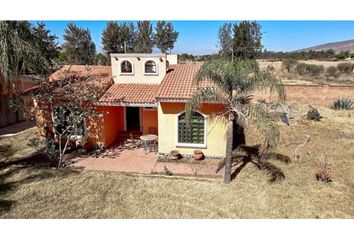 Casa en  Santa Cruz De Las Flores, Tlajomulco De Zúñiga