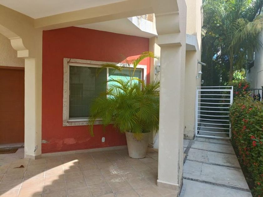 renta Casa en Club Santiago, Manzanillo (MX22-NI3588)