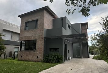 Departamento en  Fisherton, Rosario