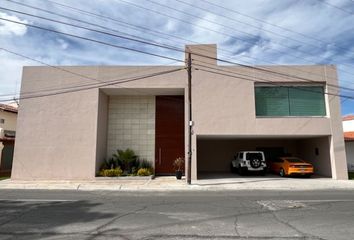 Casa en  Retorno Del Álamo 142, Club De Golf, Pachuca De Soto, Pachuca De Soto, Hidalgo, 42083, Mex