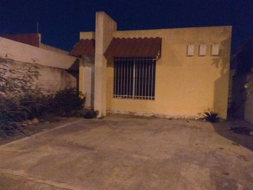 venta Casa en Pueblo Caucel, Mérida, Yucatán (DI AAL HERRAFOV)