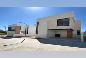 Casa en condominio en  St. Angelo Residence, Avenida Eugenio Garza Sada, Aguascalientes, México