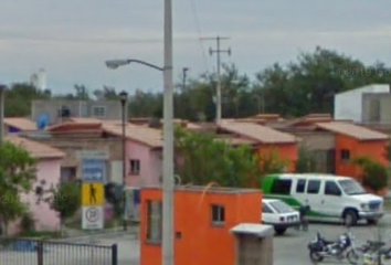 Casa en fraccionamiento en  Calle Lázaro Cárdenas, La Mina, Emiliano Zapata, Morelos, 62767, Mex