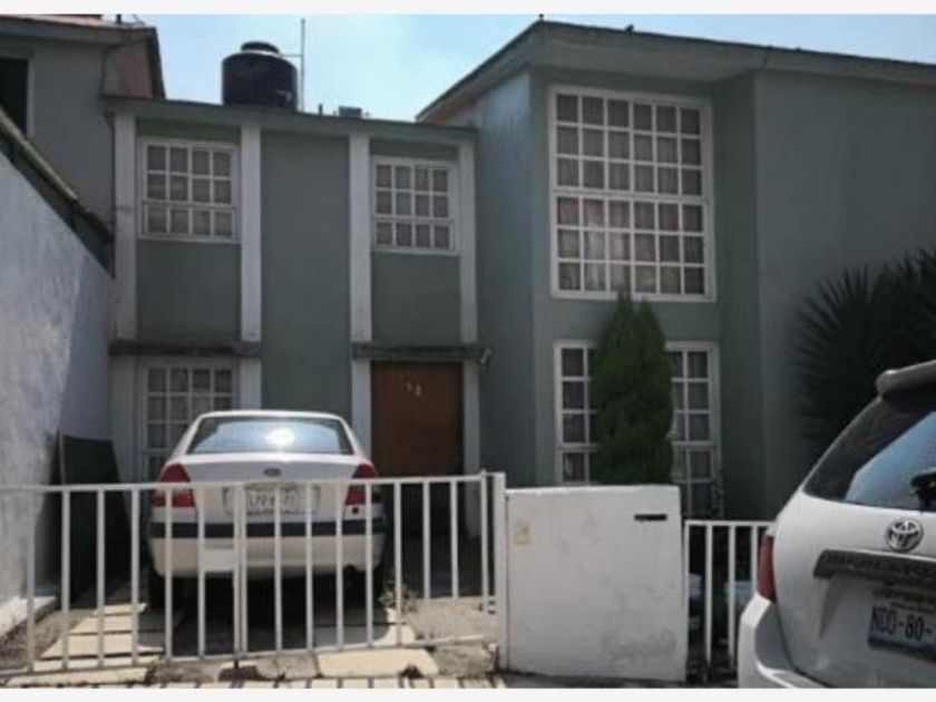 venta Casa en Ciudad Satélite, Naucalpan de Juárez (MX20-IF2316)