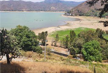 Lote de Terreno en  Valle De Bravo, Valle De Bravo