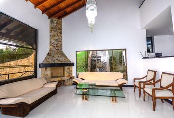 Casa en  Aguacatala, Medellín