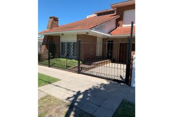 Casa en  La Perla, Mar Del Plata